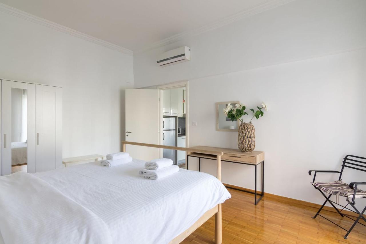 Classic Apartment For 4 People A 雅典 外观 照片